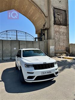 جیپ گراند شیرۆکی